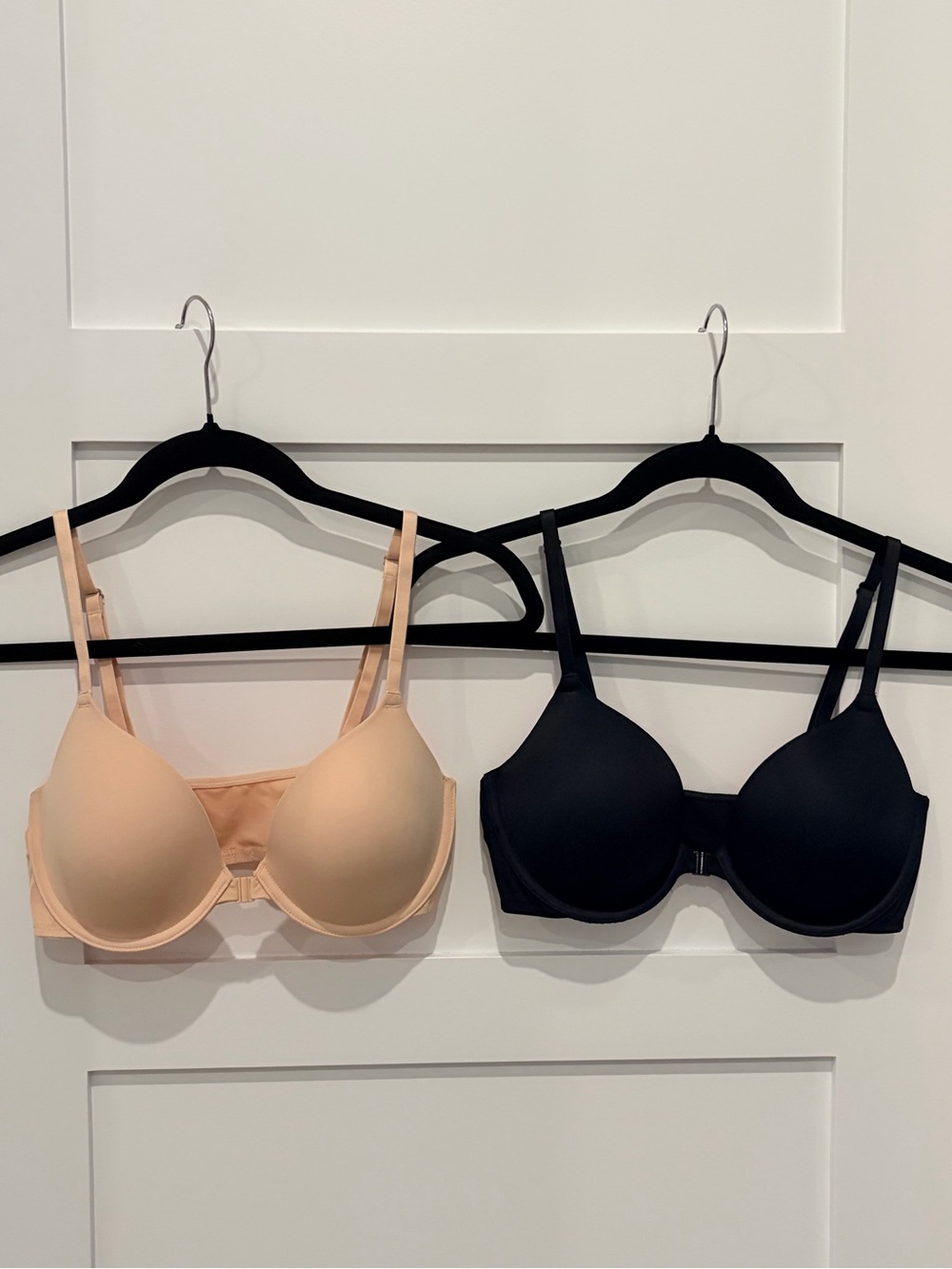 Victoria's Secret Smooth Molding Bra in Nude and Black